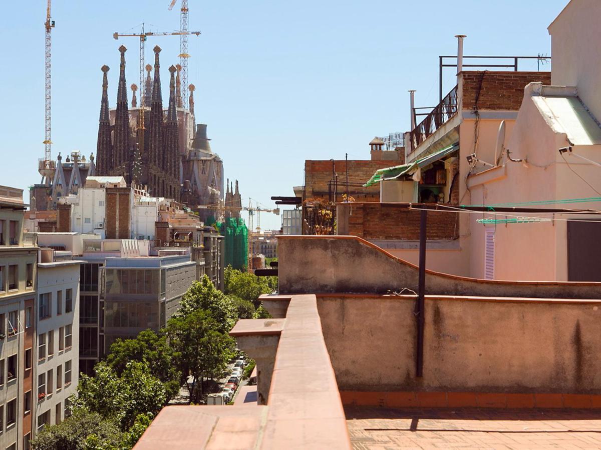 Apartment Eixample Dret Sagrada Familia By Interhome Barcelona Exterior photo